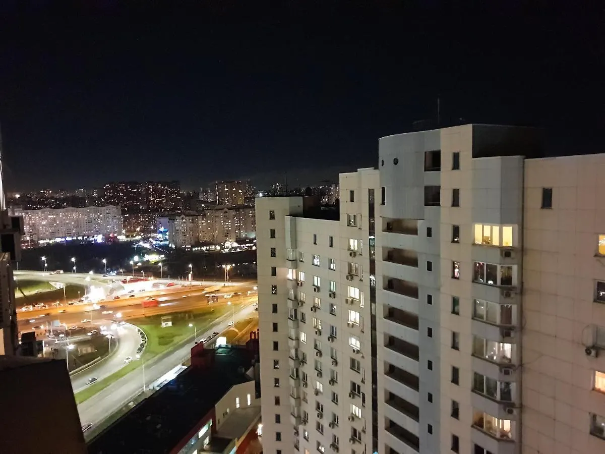 דירה קייב Шикарные Апартаменты 3 Минуты Пешком От М Позняки אוקראינה